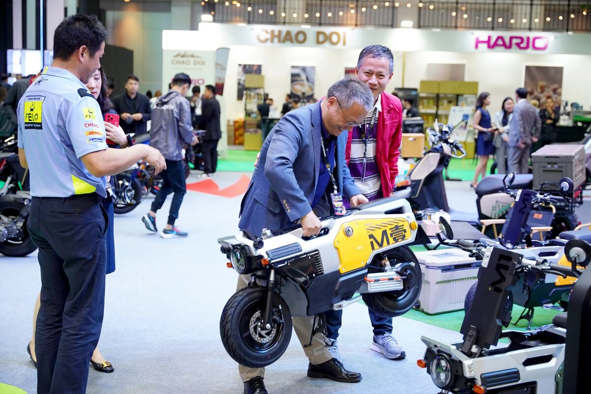    Складной мотоцикл Felo M1 может служить в качестве зарядной станции