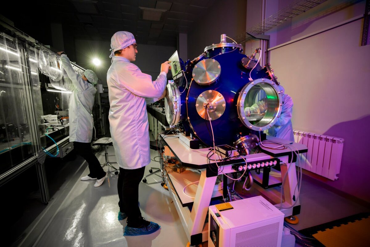 В Национальном исследовательском ядерном университете «МИФИ» завершается работа над лазерной установкой ЭЛЬФ.