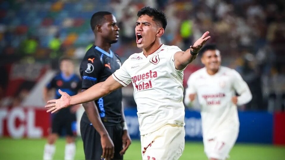     Universitario отлично дебютировал в первом матче группы D / фото: @Universitario