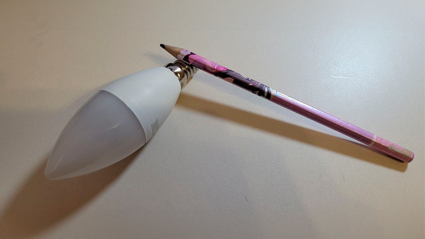 Как проверить пульсацию света с помощью обычного карандаша