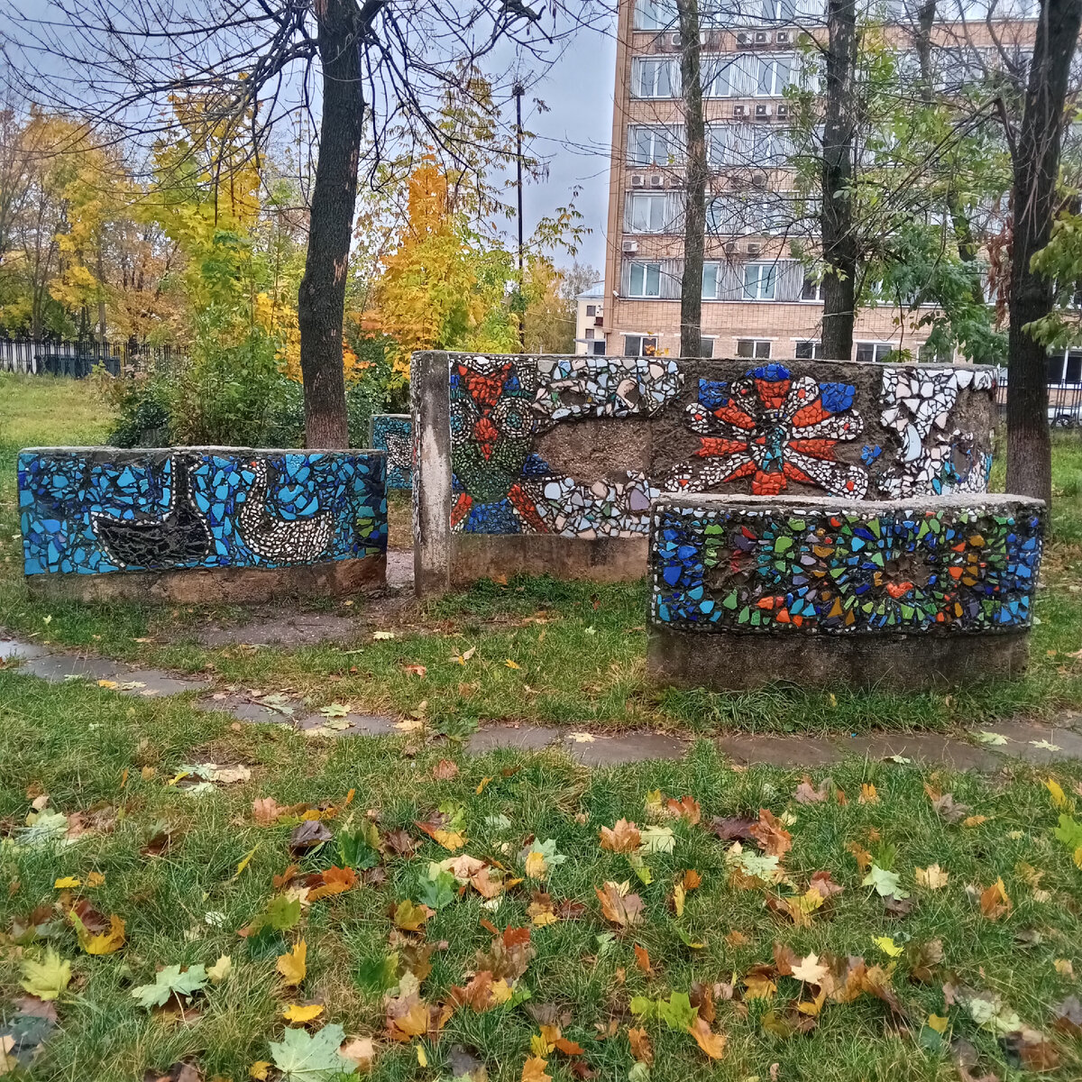 Неожиданные находки: мозаика в городе Владимире | Леди Несовершенство из  города Владимира | Дзен