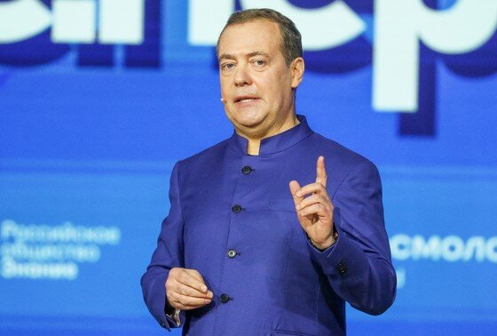    Дмитрий Медведев