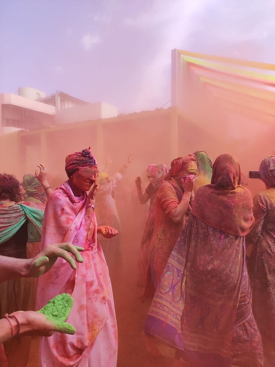 Шри Гиридхари Дхам, Вриндаван