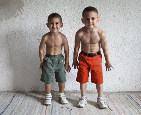 Джулиано с братом.