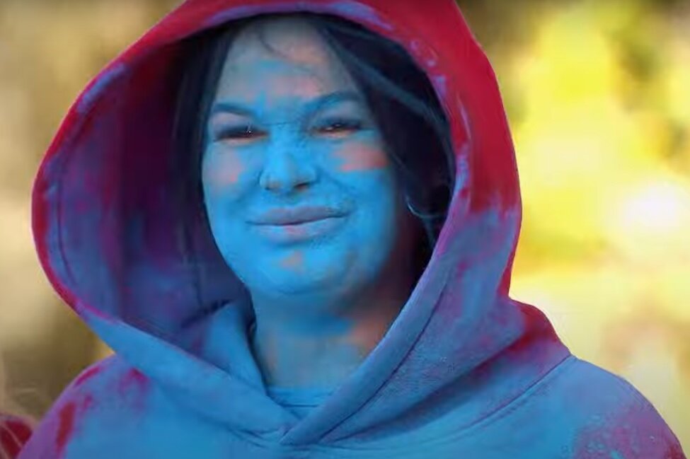 Але? Что с лицом?