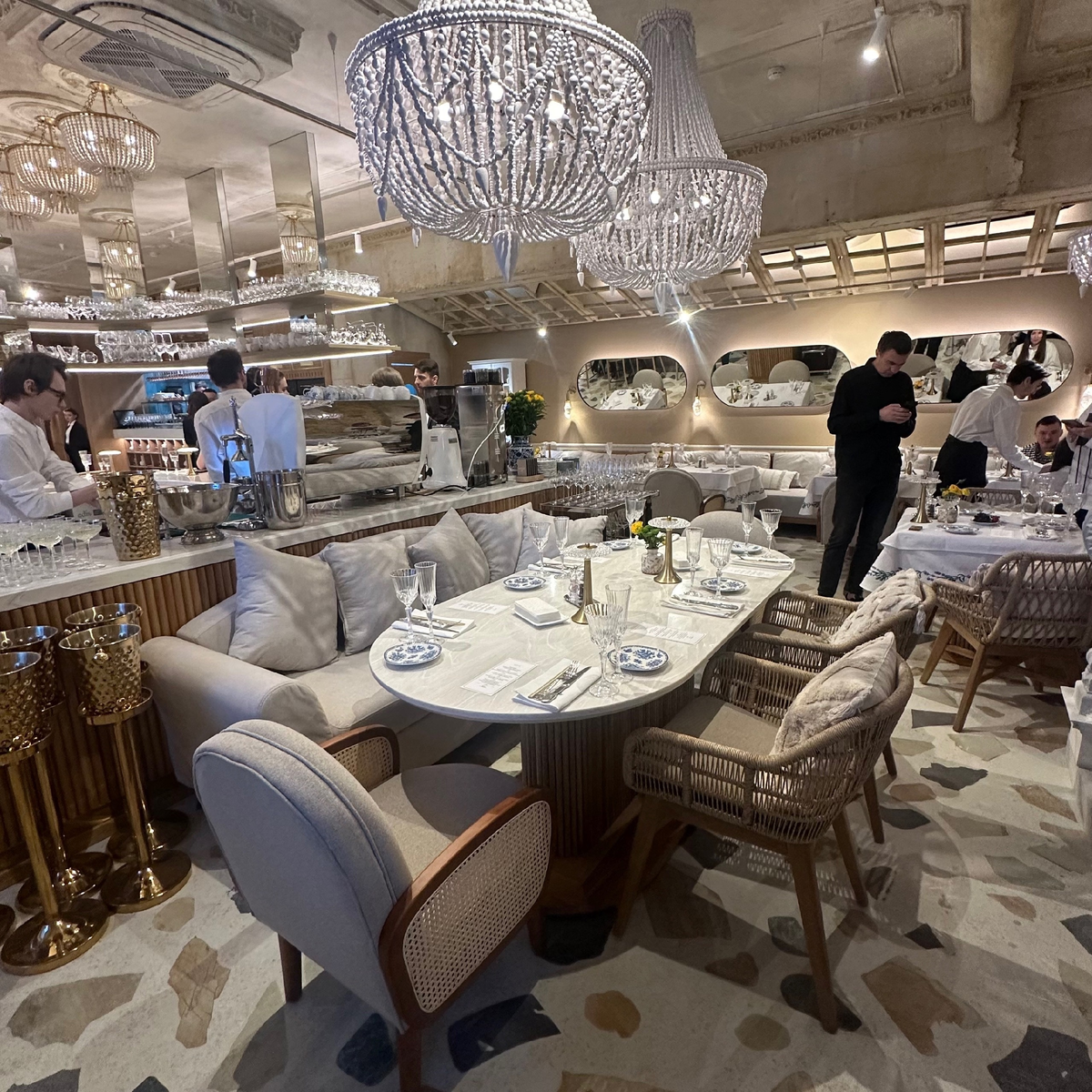 Allartsdesign - дизайн интерьера ресторан Мадам Жу