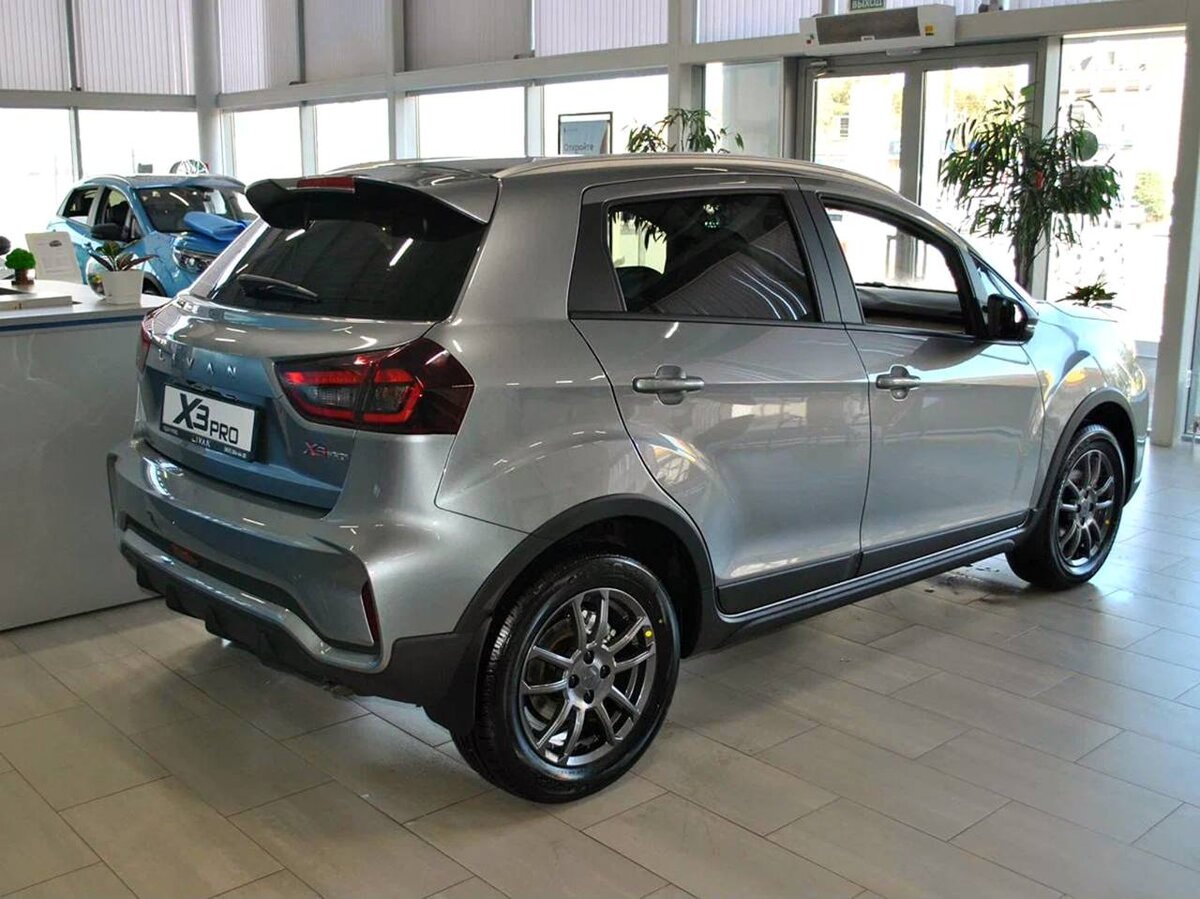 Задняя часть Livan X3 Pro. Фото с сайта - auto.ru