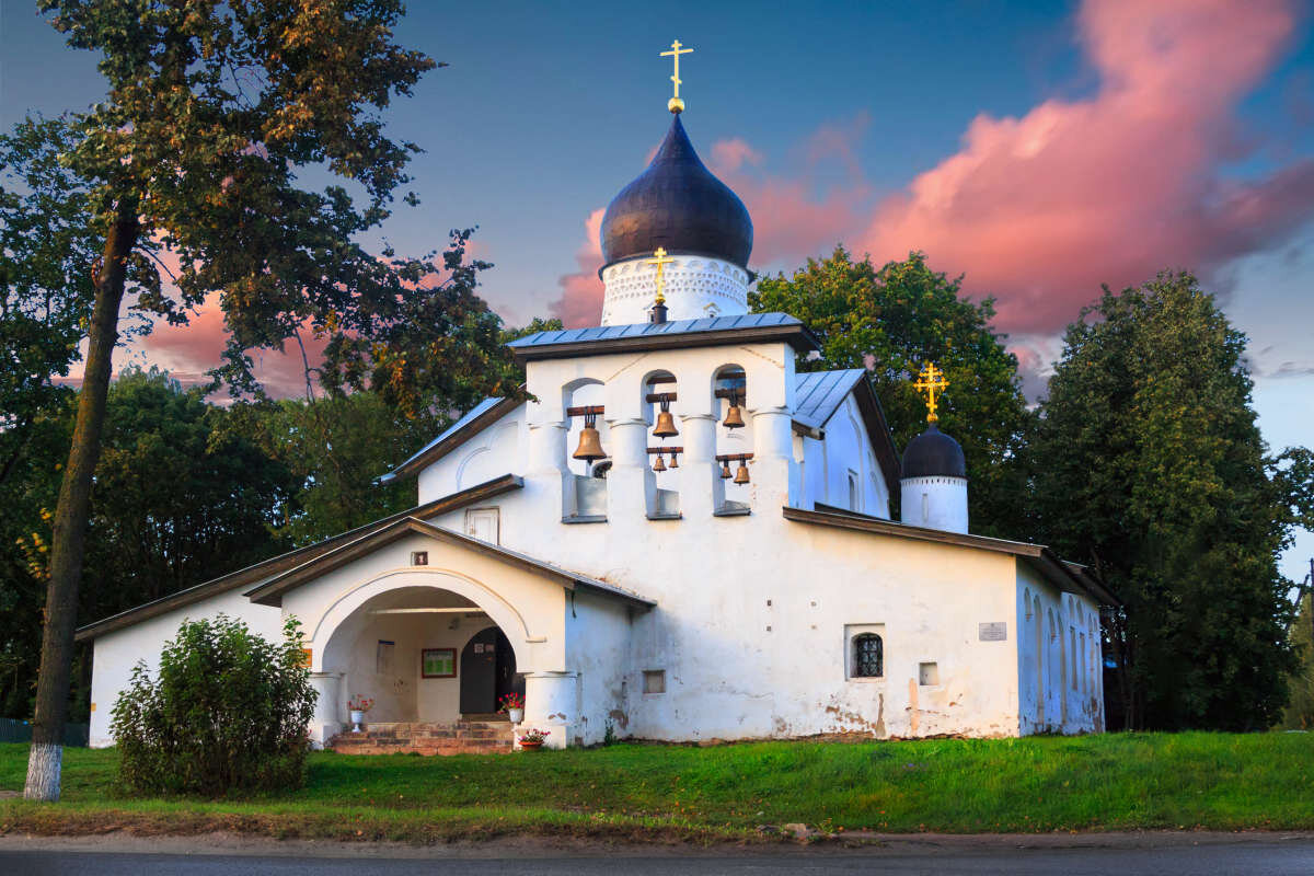 Псковский храм фото