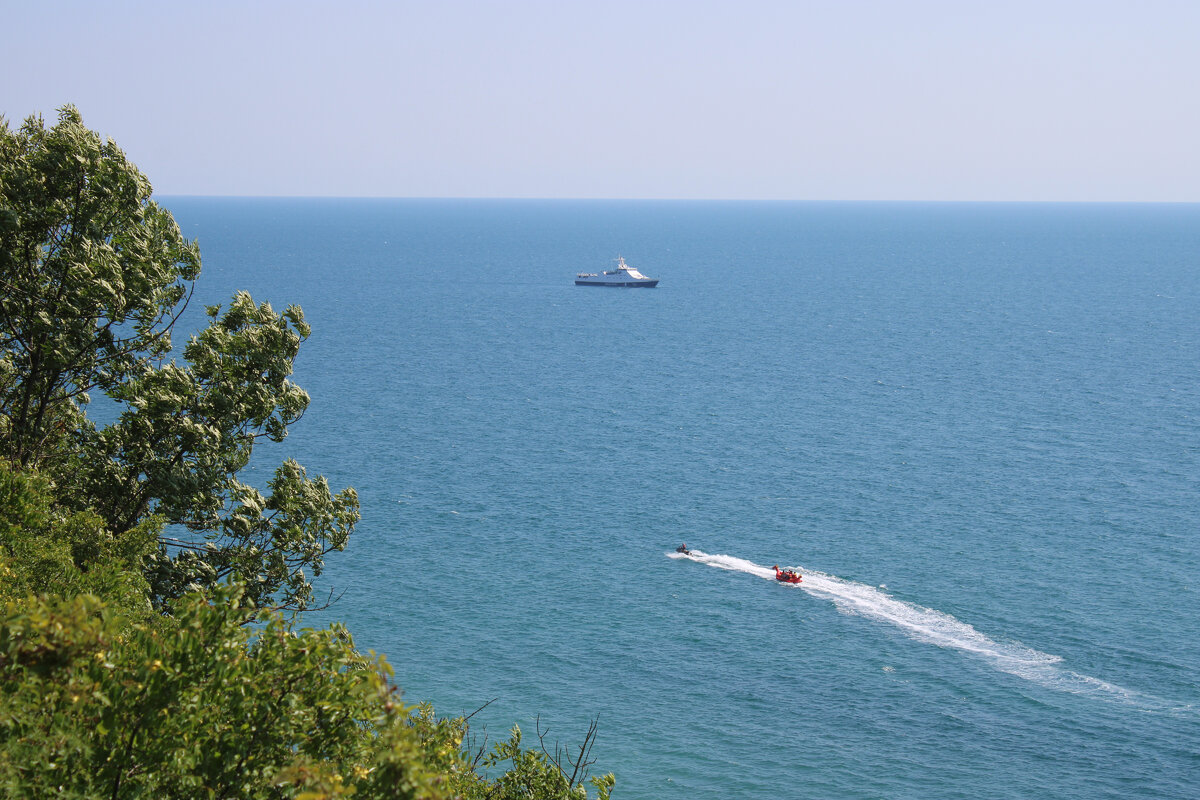 вид на Черное море с гори Ежик в Архипо-Осиповке