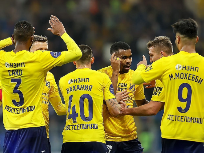 Ростовчане обменялись с сочинцами четырьмя голами на двоих. Фото: ФК "Ростов"
