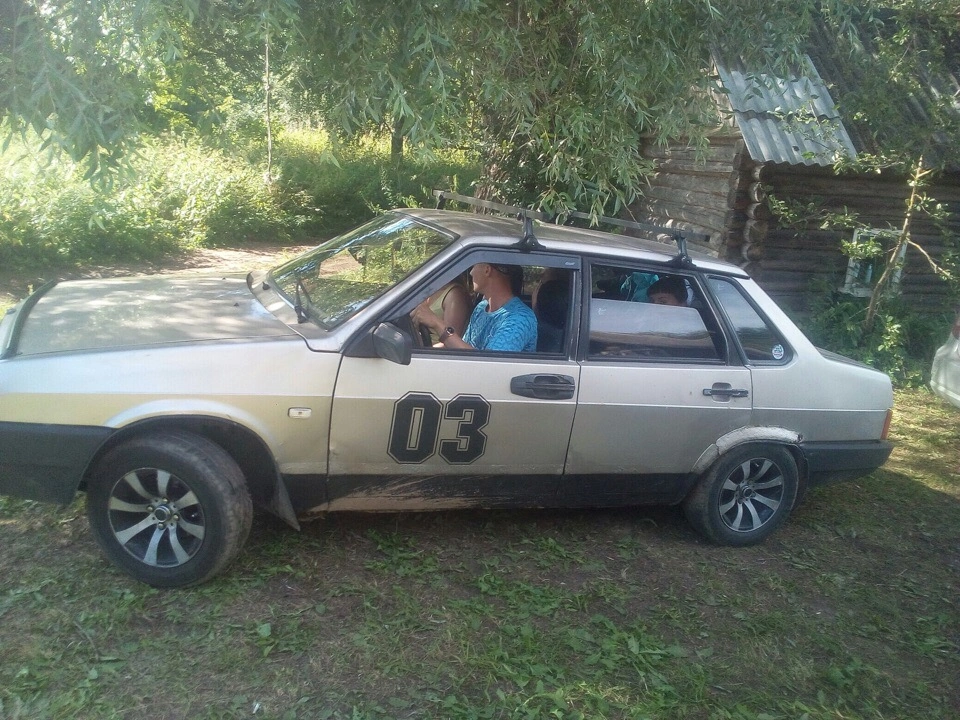 Из личного архива Полины Ивановой . 2018 год. Первая поездка на машине в деревню.