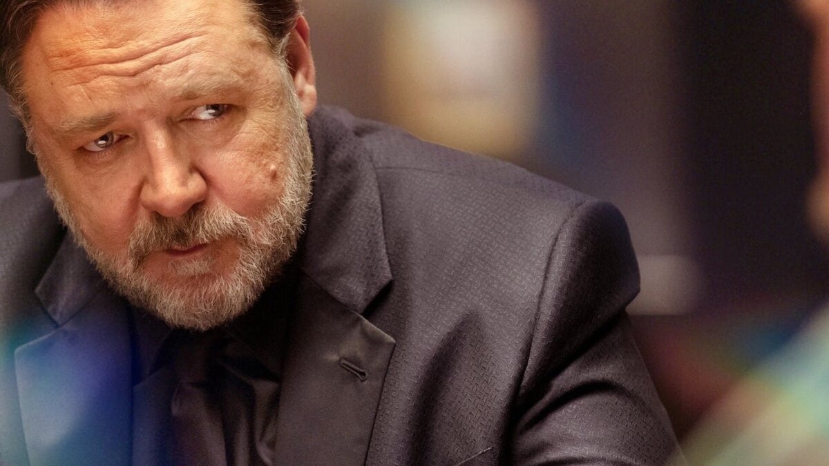    Рассел Кроу в сериале «Покерфейс»