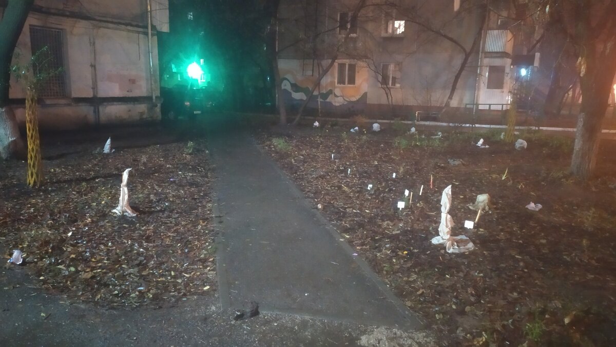 Тут видны таблички