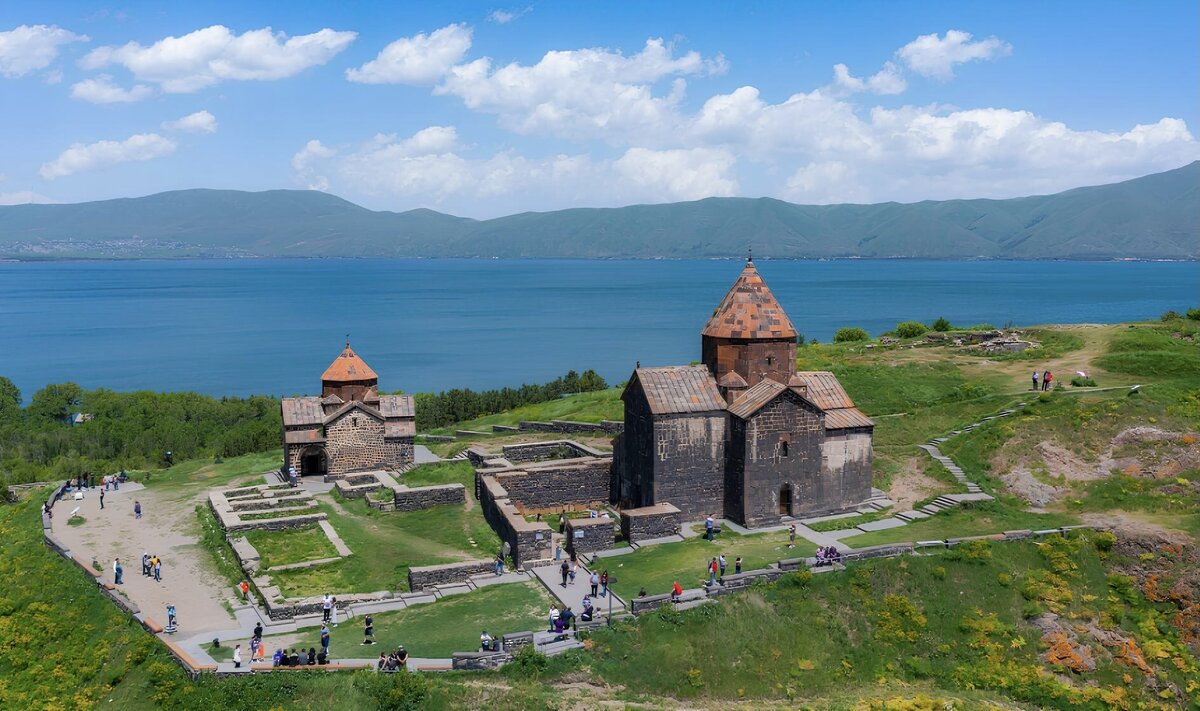 Севан летом