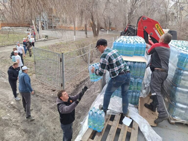    Уральская Сталь направила свои ресурсы на борьбу с паводком и на помощь пострадавшим Андрей Севостьянов