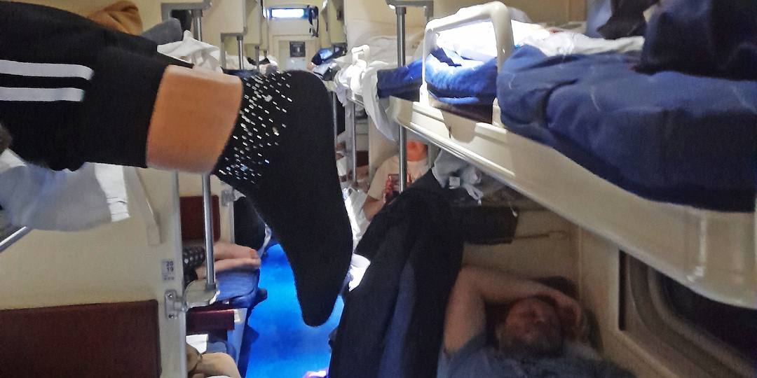 В одном и том же вагоне есть полки на 15 см короче! Как не попасть