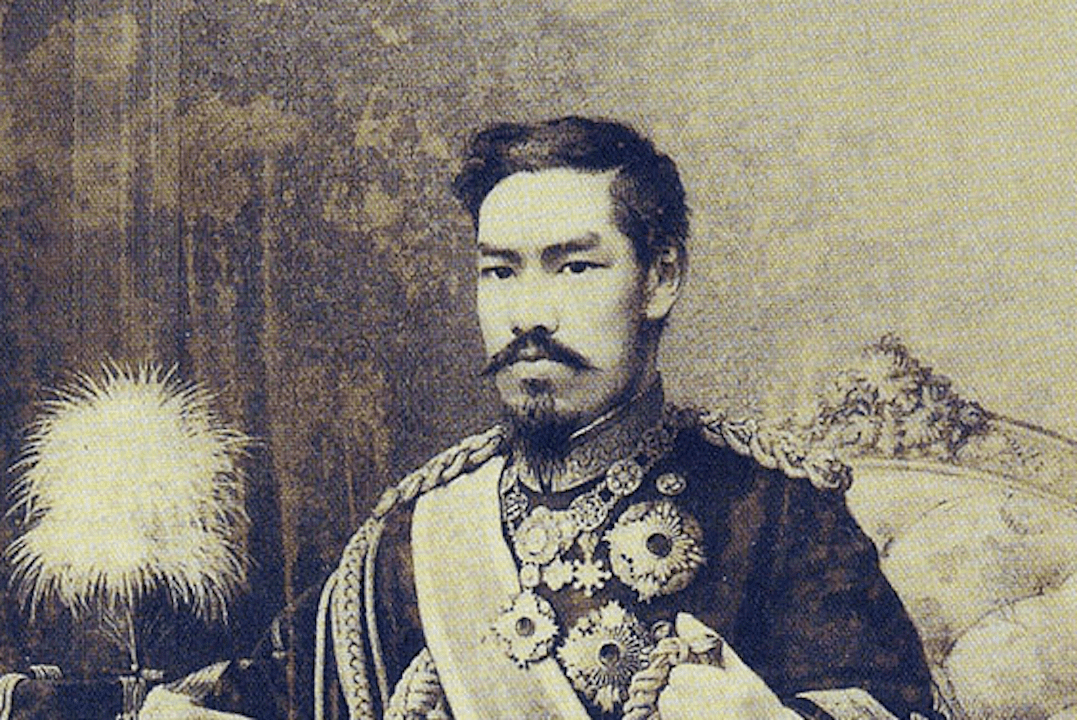 Император Муцухито