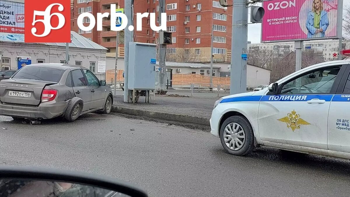 Вниманию водителей: на улице Терешковой в Оренбурге вырван канализационный  люк | 56orb.ru | Дзен