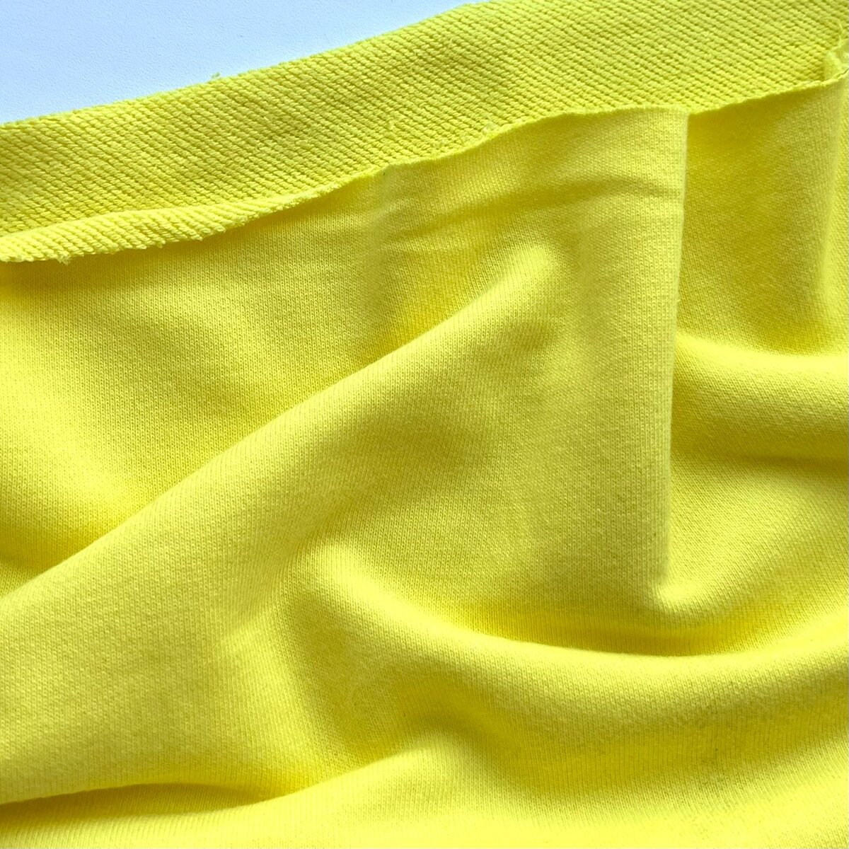 Футер 3-х нитка петля диагональ с ЭФФЕКТОМ ВЕЛЮРА цвет Лимонный