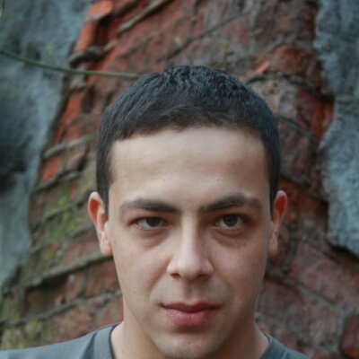 Актер лавров из сериала след фото Получил два года условно, скрывает жену и зарабатывает на браслетах. Куда пропал