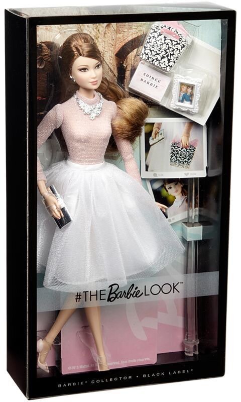 Barbie Black Label - это часть долгой истории успеха и влияния, которое оказывает кукла Barbie на мир моды и культуры. Barbie была создана Рут Хэндлер в 1959 году и с тех пор стала одним из самых узнаваемых и популярных игрушечных персонажей в мире. Она стала символом моды, стиля и женской эмансипации, отражая дух своего времени и эволюцию общества.

С течением времени Barbie продолжала развиваться и адаптироваться к изменяющимся модным тенденциям и социокультурным изменениям. В 2000 году была запущена коллекция Barbie Black Label, которая сразу стала символом роскоши, стиля и высокой моды. Эта коллекция отличается от других линеек Barbie своим уникальным акцентом на элегантность и гламур, что делает ее особенно привлекательной для ценителей моды.

Куклы Barbie Black Label часто вдохновлены знаковыми моментами в мире моды, такими как показы высокой моды, красные дорожки и знаменитые фотосессии. Они представляют собой воплощение роскоши и стиля, демонстрируя лучшие традиции дизайна и мастерства. Каждая кукла в коллекции тщательно разрабатывается с учетом каждой детали, чтобы создать неповторимый образ, который отражает высший уровень моды.

История Barbie Black Label связана с постоянным стремлением к инновациям и совершенству. Коллекция продолжает радовать поклонников Barbie по всему миру своим изысканным дизайном, разнообразием и инклюзивностью. Каждая кукла в коллекции - это уникальное произведение искусства, которое отражает богатство творчества и таланта дизайнеров, работающих над Barbie.

Собирание кукол Barbie Black Label стало не только хобби, но и способом выразить свою любовь к моде, стилю и элегантности. Эта коллекция продолжает вдохновлять поклонников Barbie по всему миру, подчеркивая ее значимость как символа красоты, гламура и вдохновения.

Таким образом, Barbie Black Label является не только частью богатой истории Barbie, но и отражением ее постоянного развития и адаптации к современным трендам моды. Своим уникальным стилем, элегантностью и роскошью эта коллекция продолжает оставаться востребованной среди ценителей красоты и стиля по всему миру.
