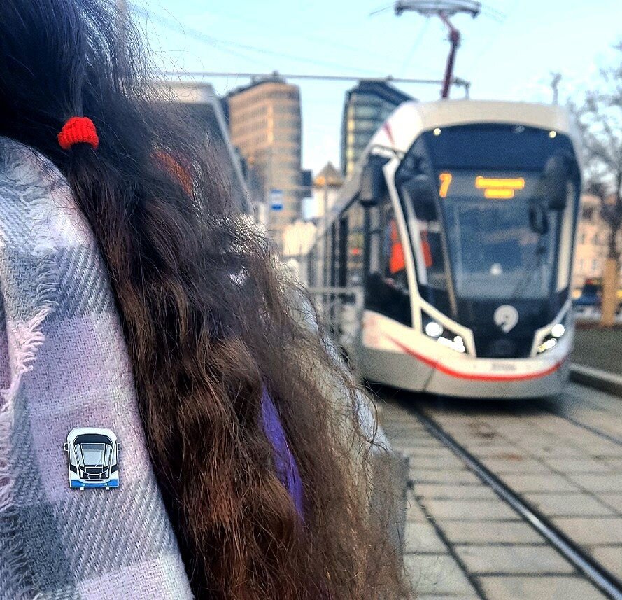 Такое фото сделал мой молодой человек уже после того, как парад закончился:) С моим самым любимым 7-ым маршрутом