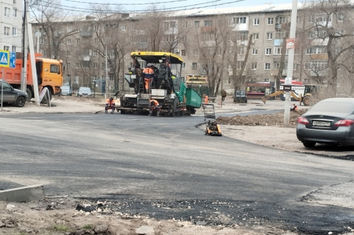    Одну из наиболее аварийных дорог Воронежа начали ремонтировать