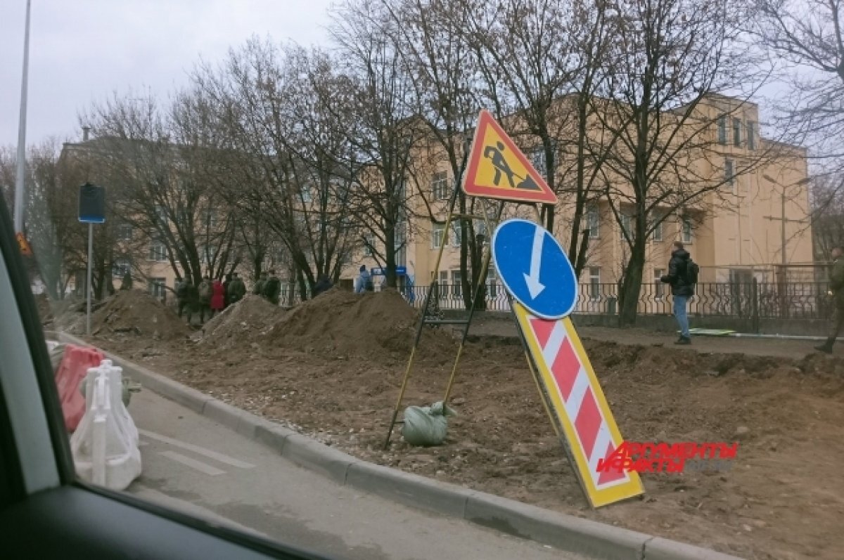    В Твери сужена полоса из-за ремонта дороги на Тверском проспекте