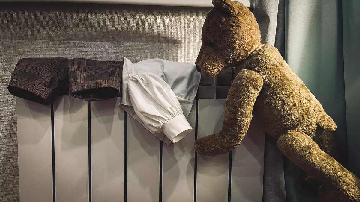     Теплоснабжение и горячая вода отсутствовали в сорока жилых домах, детском саду и поликлиниках.