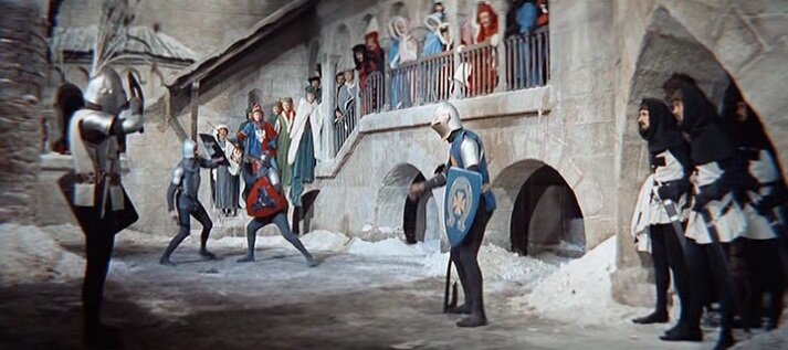 "Крестоносцы" Александра Форда. В "Городе мастеров", снятом чуть позже, похожая эстетика: такое же сочетание средневекового стиля и духа 1960-х. Источник: kino-teatr.ru