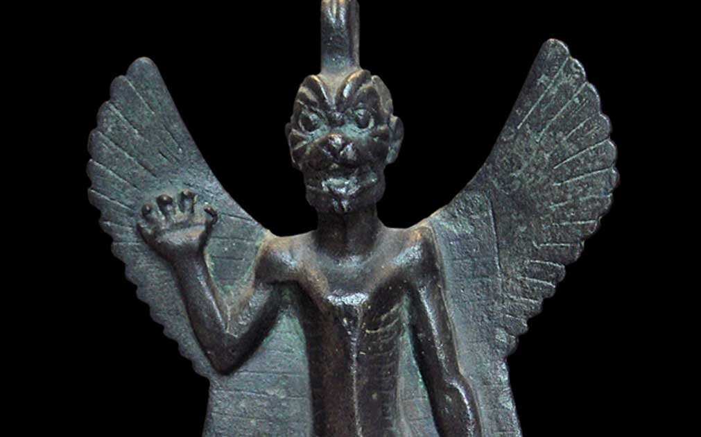 Фигура демона Пазузу, повелителя демонов ветров, Лувр