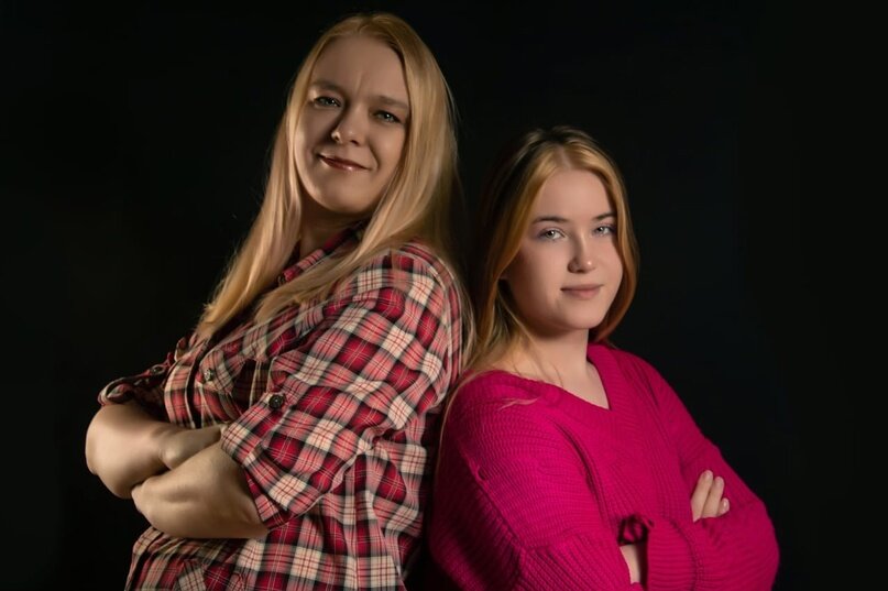 Я учу ее быть взрослой, а меня возвращают в детство, - расссказывает Анна.