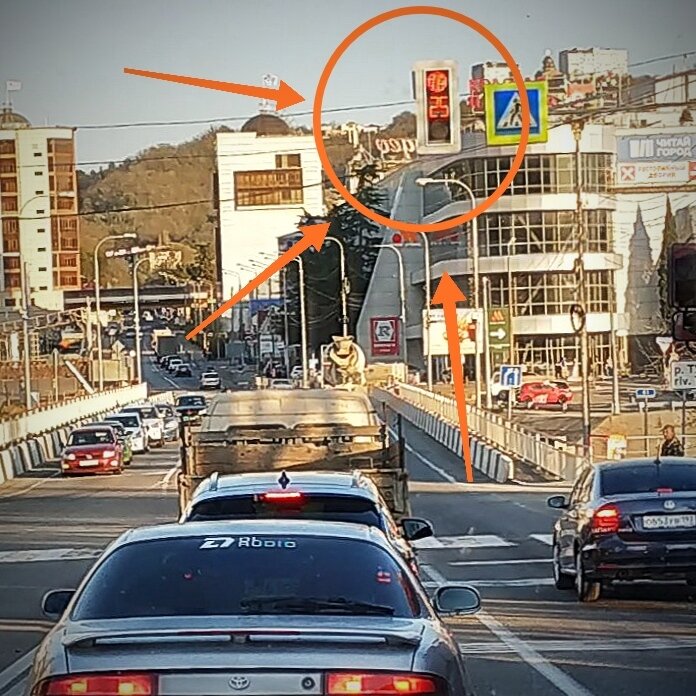 Это он- виновник.