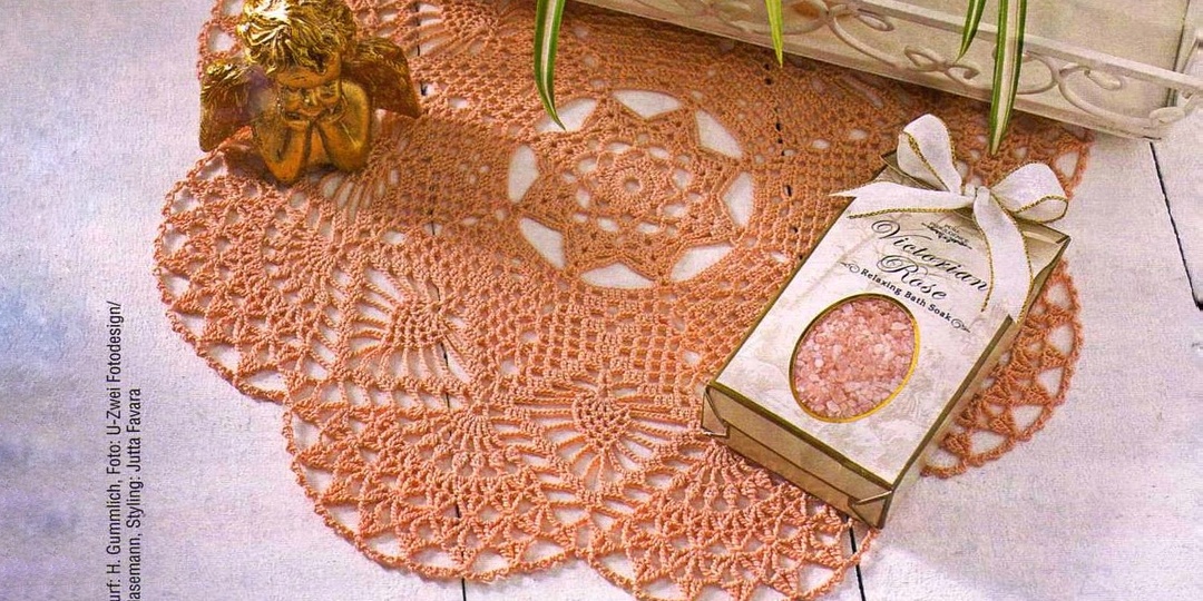 7 круглых салфеток с веерными мотивами для любителей вязать крючком (схемы прилагаю)