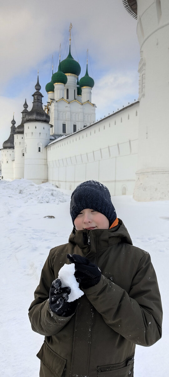 А город очень красивый.