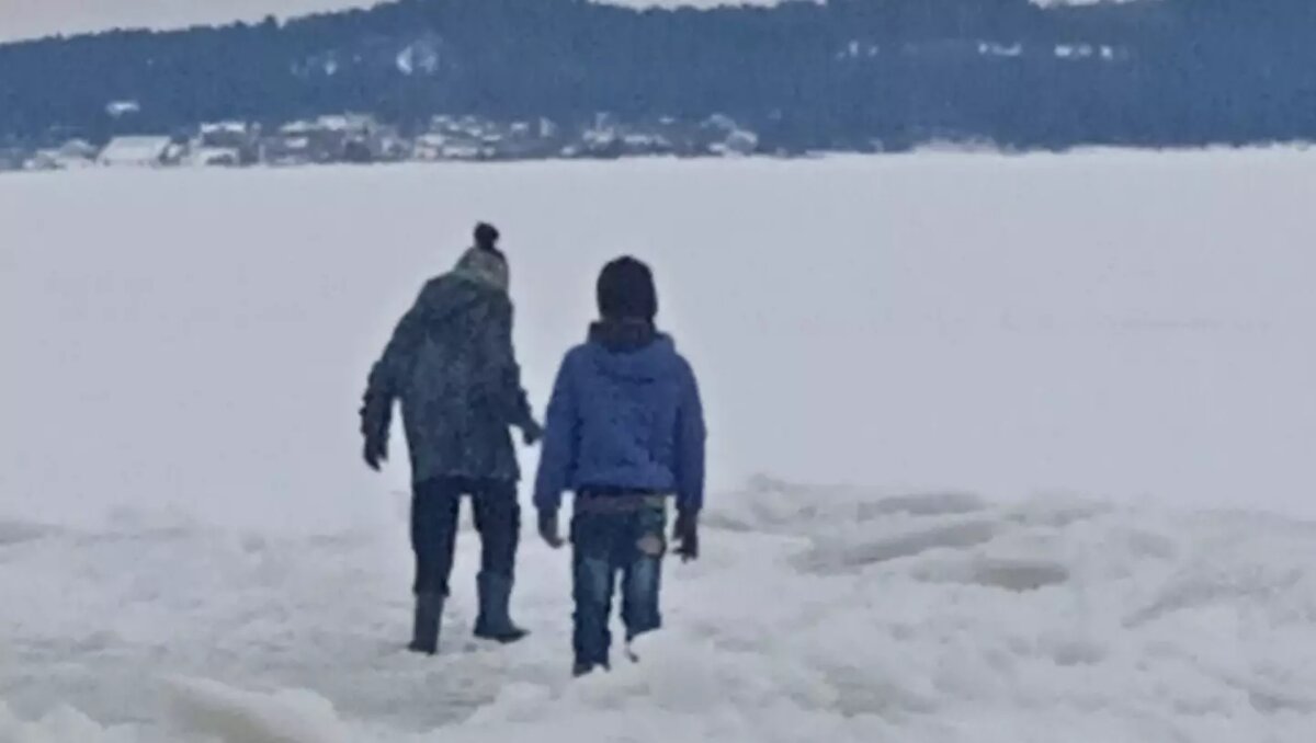     Об этом в соцсетях сообщили жители карельской столицы.