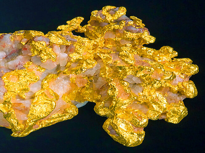 Фото автора из музея минералогии.