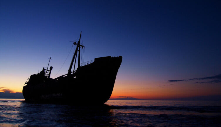    Как умирают пароходы? Фото: paulmarinis, по лицензии shutterstock.com