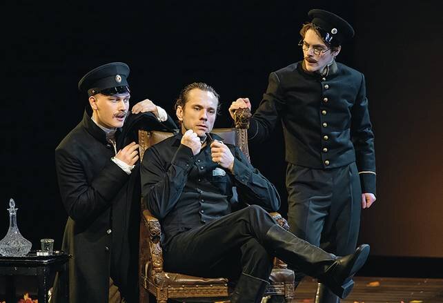    предоставлено пресс-службой Театра имени Вахтангова: Александр Горбатов в роли Сильвио, «Выстрел»