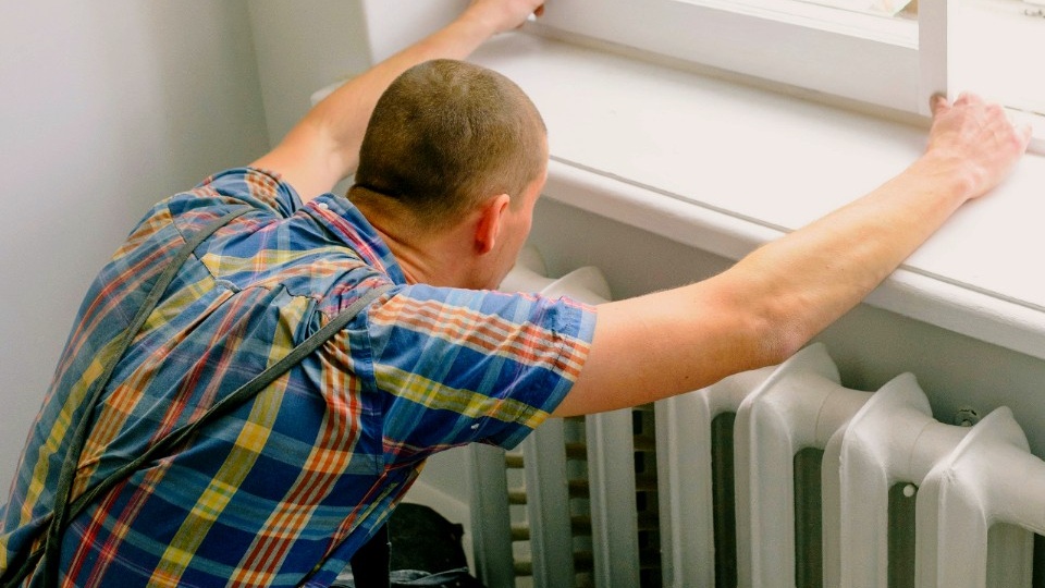 Собственники каких квартир должны меньше платить за отопление