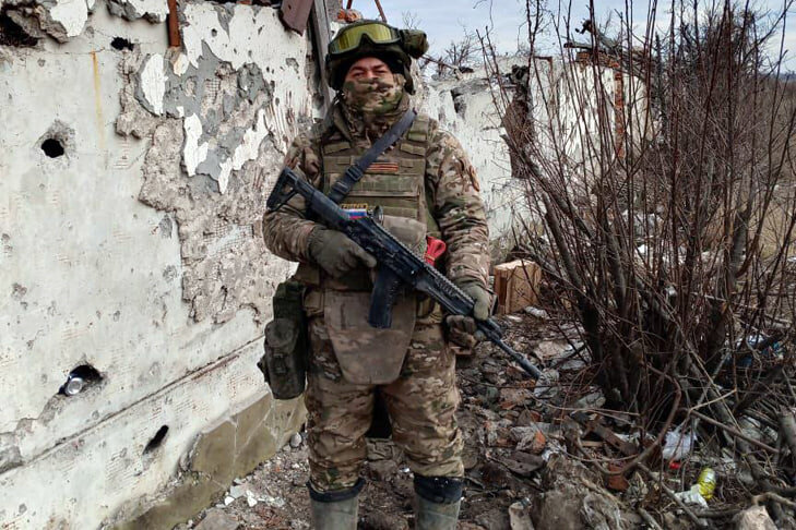    «Молот» в августе 2023 года подписал контракт и поехал оказывать медпомощь военным.