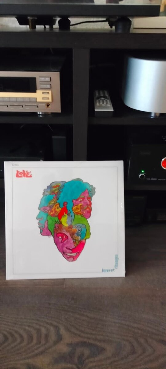 А это фото конверта новодельной пластинки приобретённой моим приятелем.