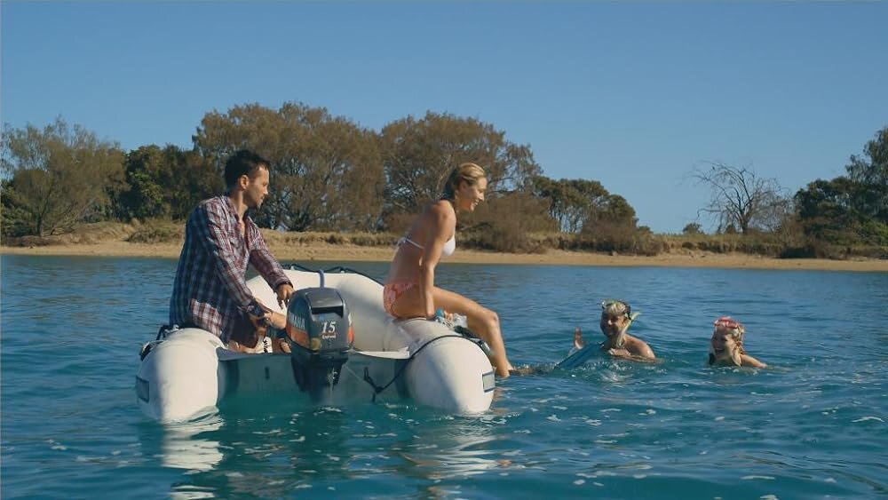 Кадр из фильма "Риф" (2010)