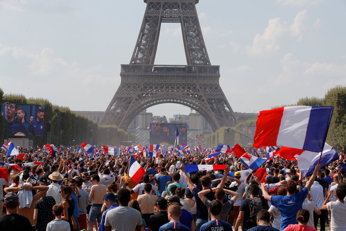The are the people from france. Франция люди. Народы Франции. Французы народ. Французы нация.