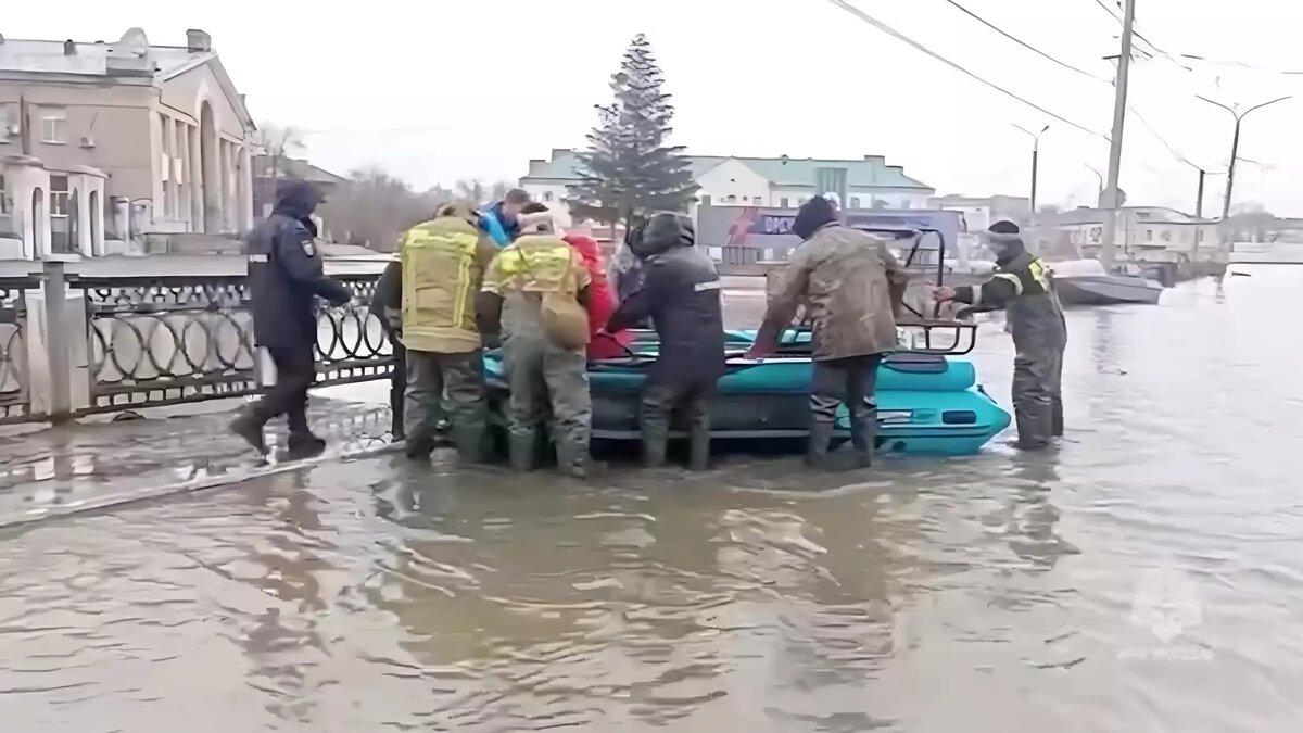 Из за чего затопило оренбургскую область