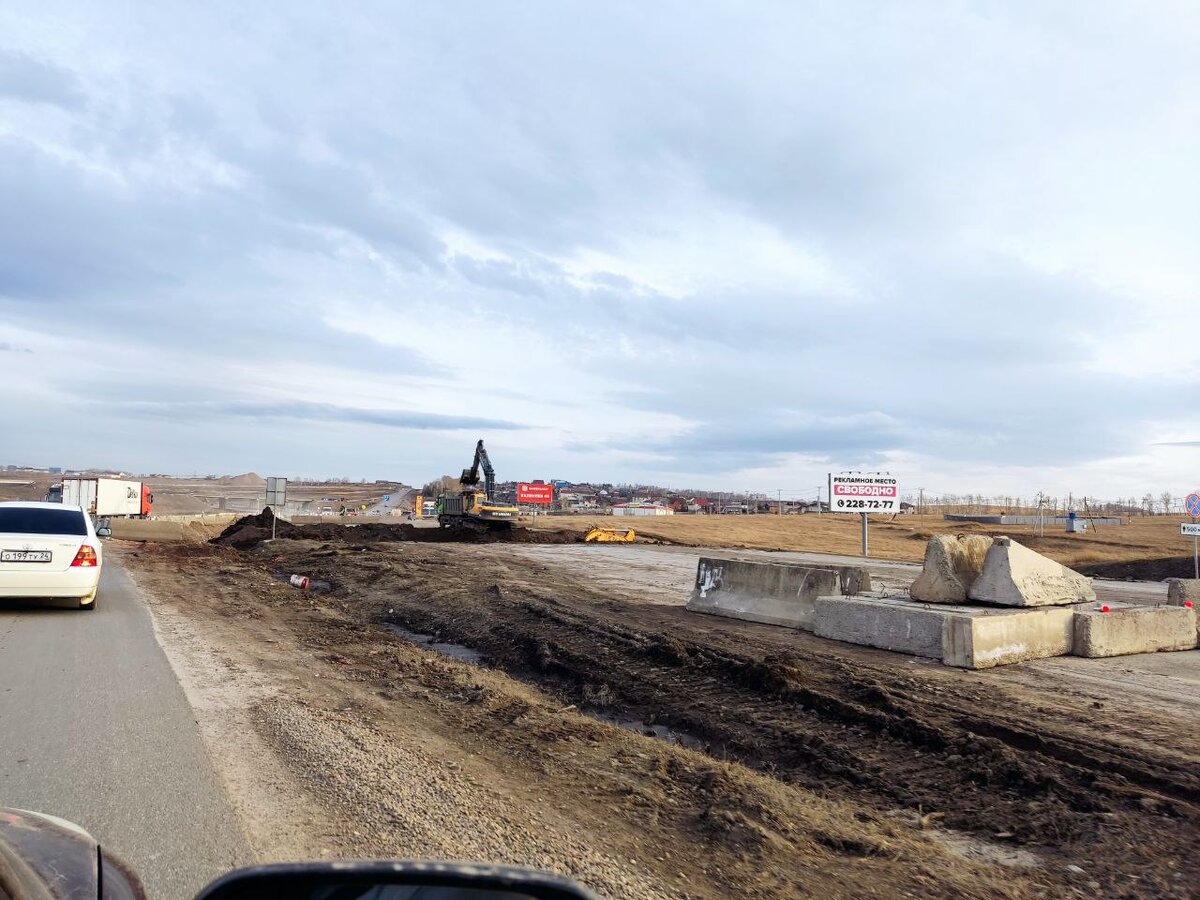     На месте ведутся работы третьего этапа, оцененные в 684 млн рублей