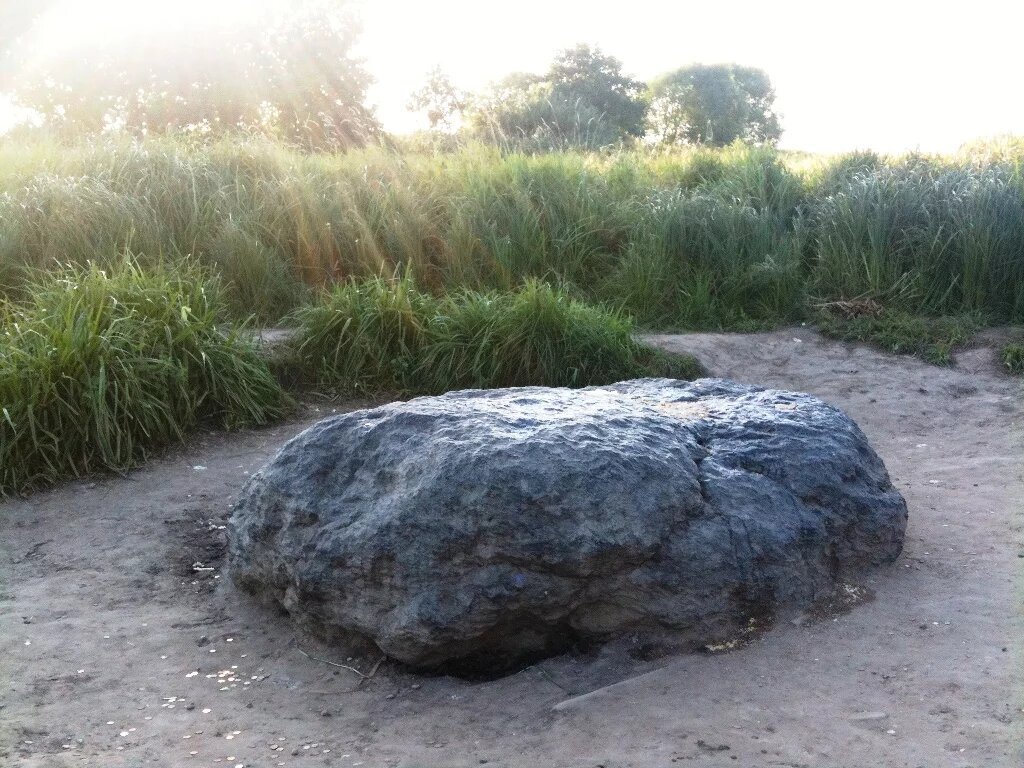 Синий камень переславль история