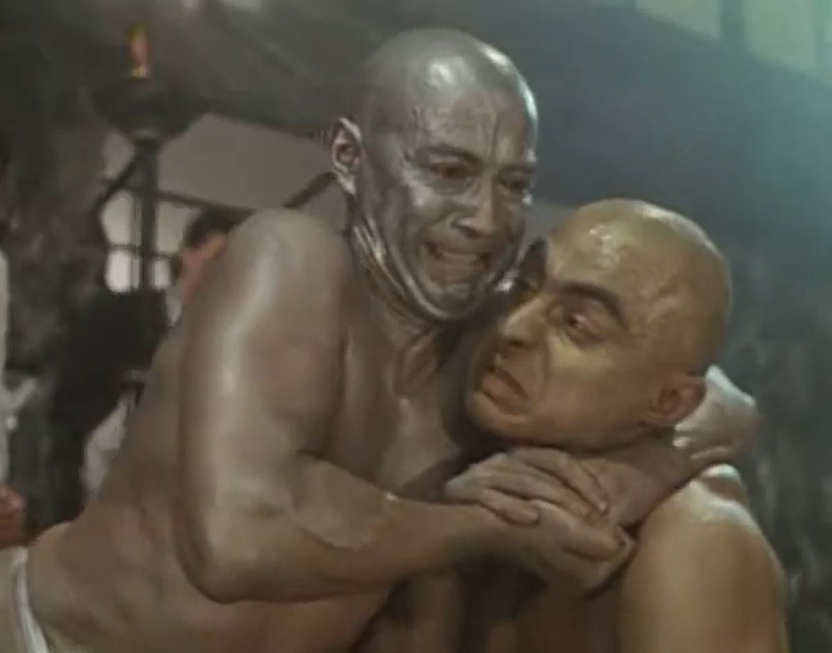 Николай Добрынин и Константин Бекаури в роли гладиаторов в фильме "Всё, о чем мы так долго мечтали".