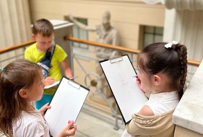 Занятия центра развития «Воспитание искусством» в музее