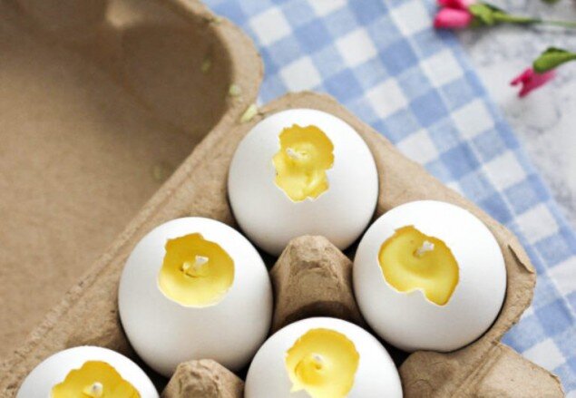    Из яичной скорлупы   
Источник: «Purely katie»